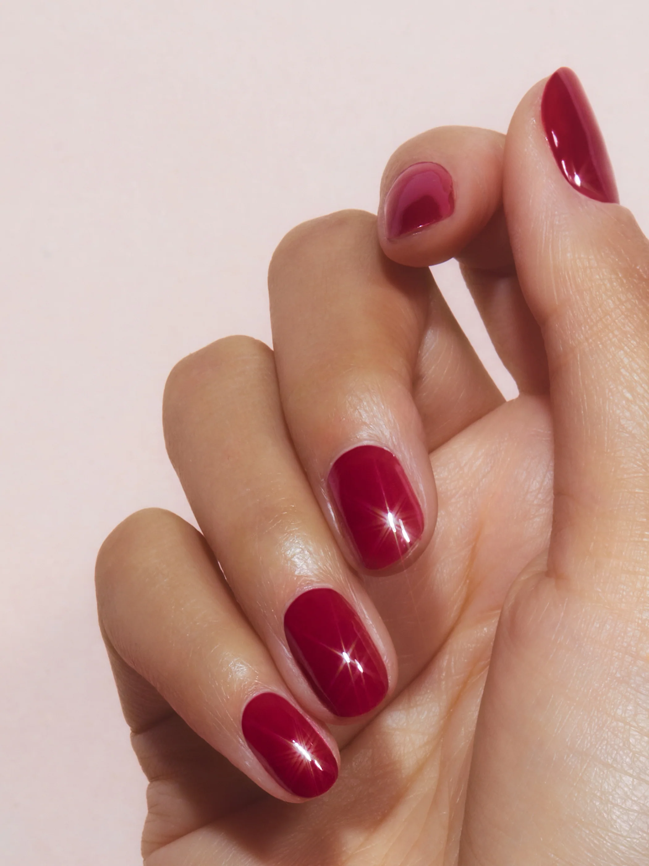 LIQUID GLASS LACQUER: LIMITED-EDITION WINE SHADE - Image 3